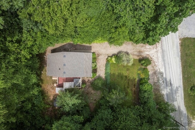 Building Photo - 145 Lakeside Dr