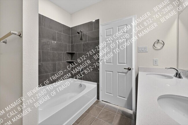 Building Photo - 707 Windhaven Dr