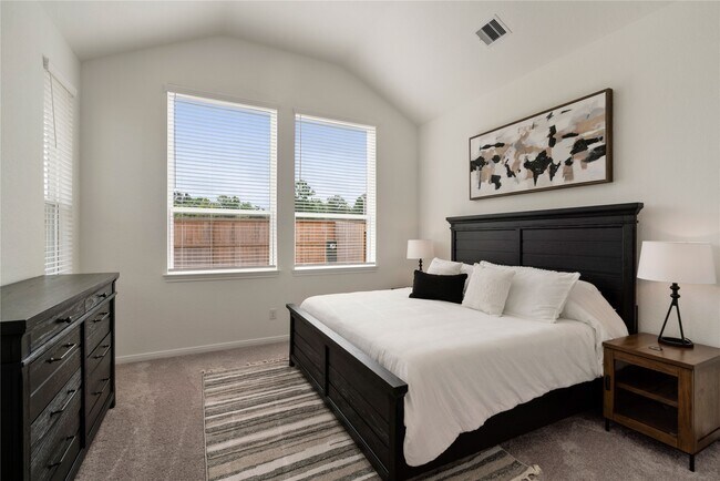 Building Photo - 603 Silver Pear Ct