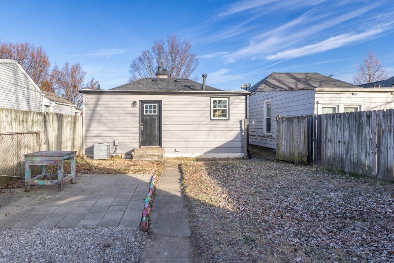 Building Photo - 524 Warnock St