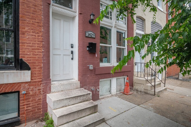 Building Photo - 1429 E Federal St