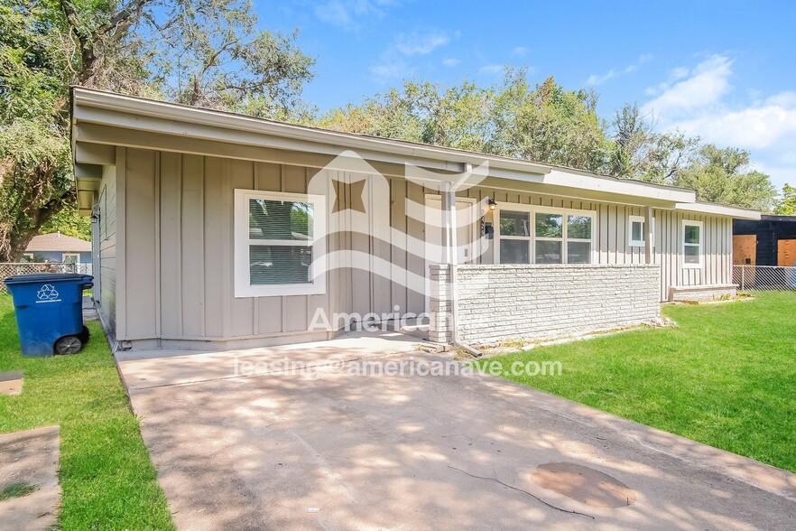 Building Photo - 5429 N Elgin Ave