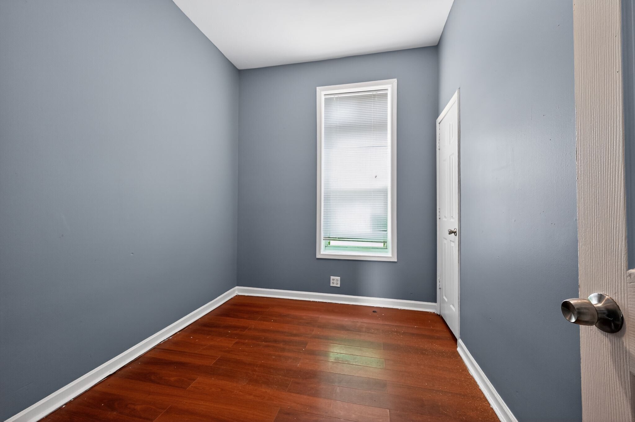 Building Photo - 3542 W 24th St