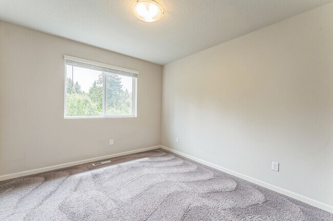 Building Photo - 12367 NW Ashton Dr
