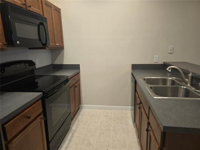 Building Photo - 1852 Coriander Dr