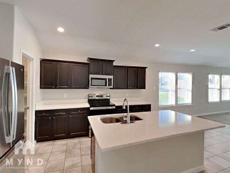 Primary Photo - 4605 Elderberry St