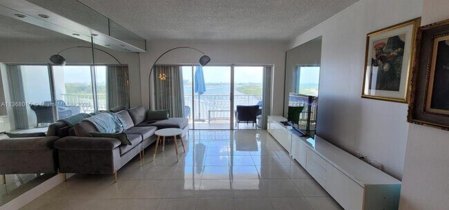Building Photo - 2 bedroom in Sunny Isles Beach FL 33160