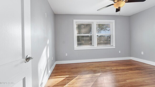 Building Photo - 1207 Buena Vista Blvd