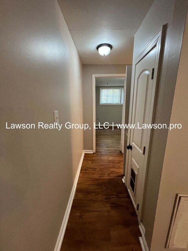 Building Photo - 2214 Westover Ave SW