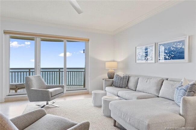 Building Photo - 3702 N Hwy A1A