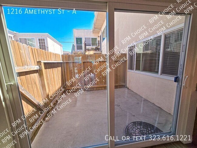 Building Photo - 1216 Amethyst St