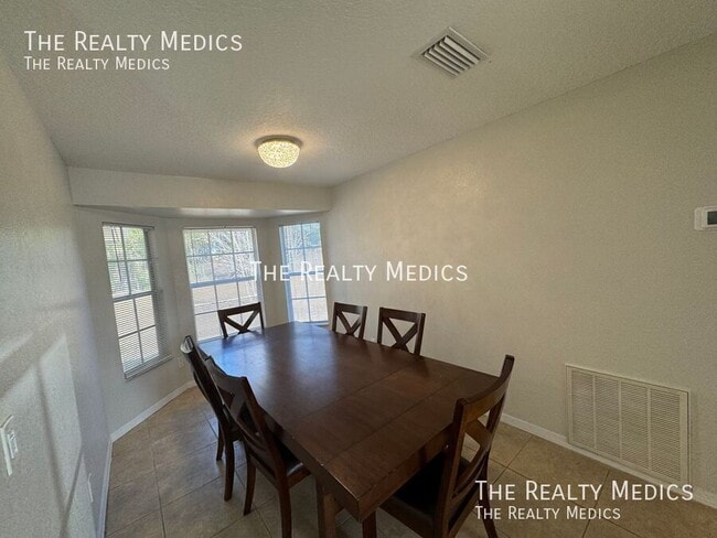 Building Photo - 20515 Macon Pkwy