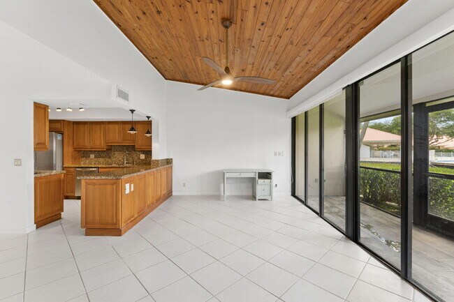 Building Photo - 119 Old Meadow Way
