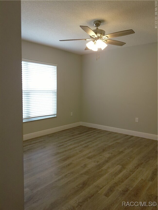 Building Photo - 9252 N Agatha Dr