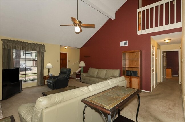 Building Photo - 16410 Salinas Ln