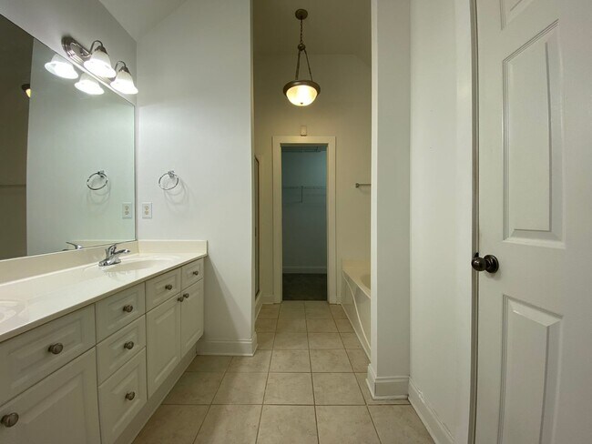 Building Photo - Home for rent in Hoover!!! View with 48 Hours Notice!