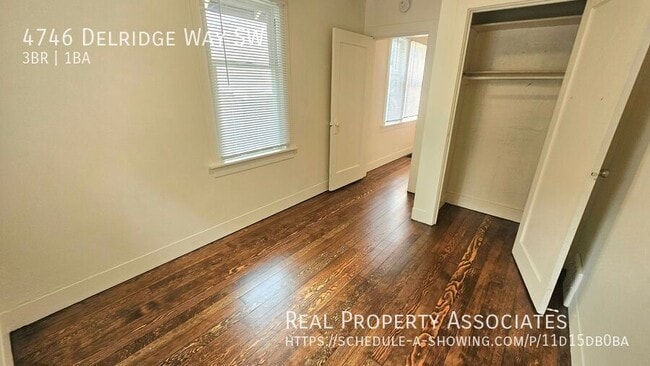 Building Photo - 4746 Delridge Way SW
