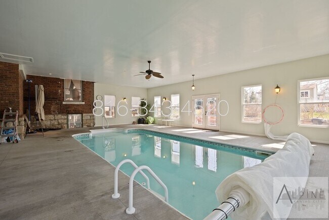 Building Photo - Indoor Pool! FULLY Furnished Short or Mid Term Rental