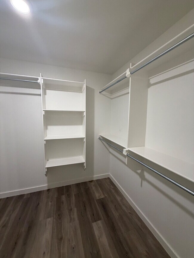 Building Photo - Wonderful 4/2 In Bell Farms!