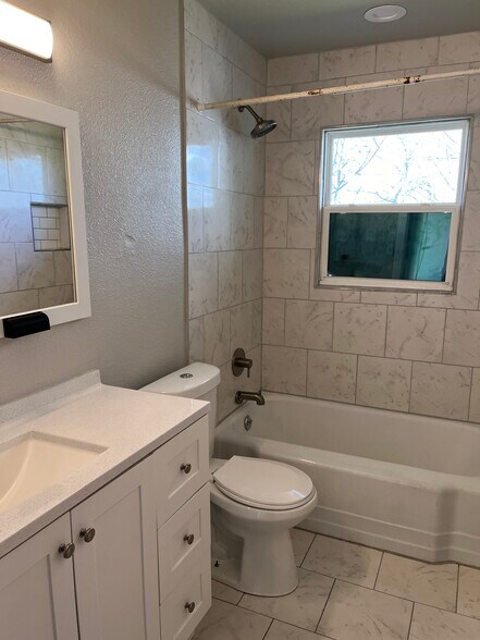 Building Photo - 7459 Mohawk Ave