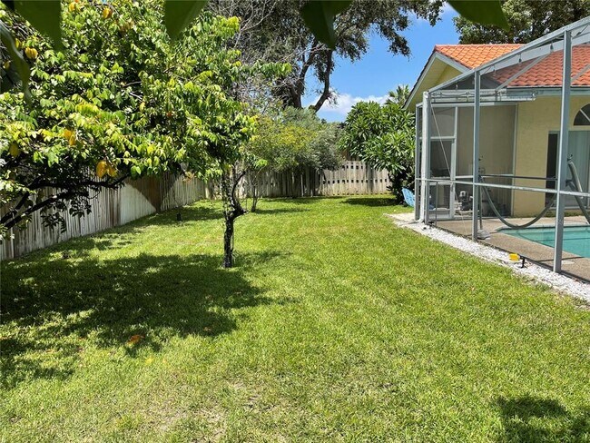 Building Photo - 2772 Challenger Dr