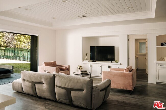 Building Photo - 18013 Sea Reef Dr