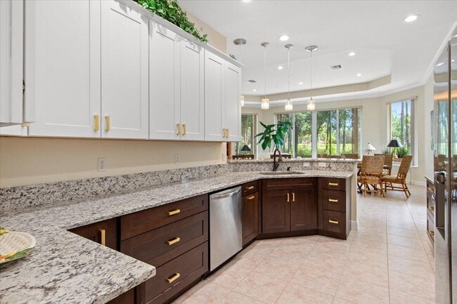 Building Photo - 9301 Briarcliff Trace