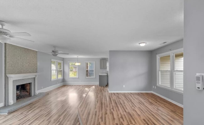 Building Photo - 2456 Saddleridge Dr