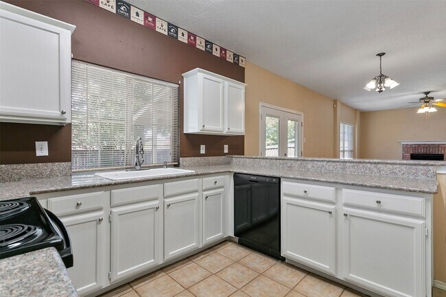 Building Photo - 7605 Bryce Canyon Dr W