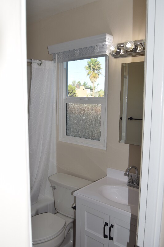 Building Photo - 3381 Grim Ave