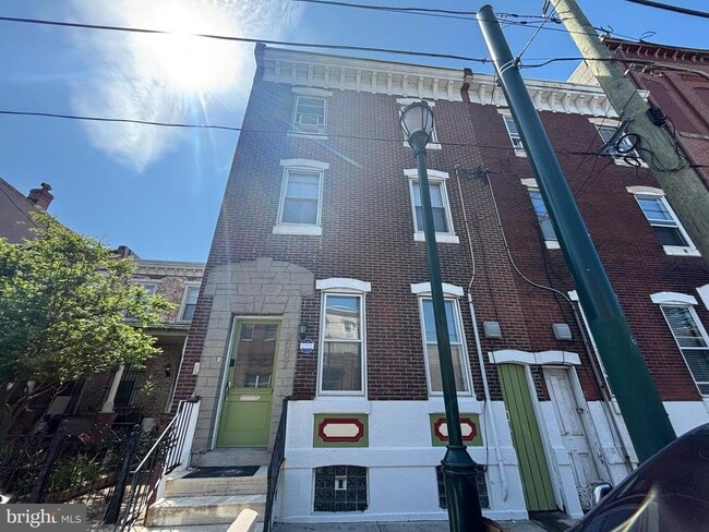 Building Photo - 3007 Richmond St