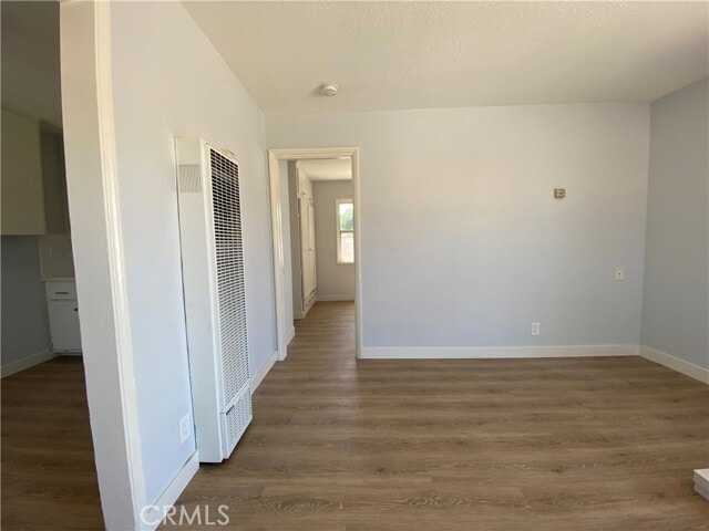 Building Photo - 506 W L St