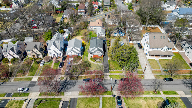 Building Photo - 238 Springfield Ave