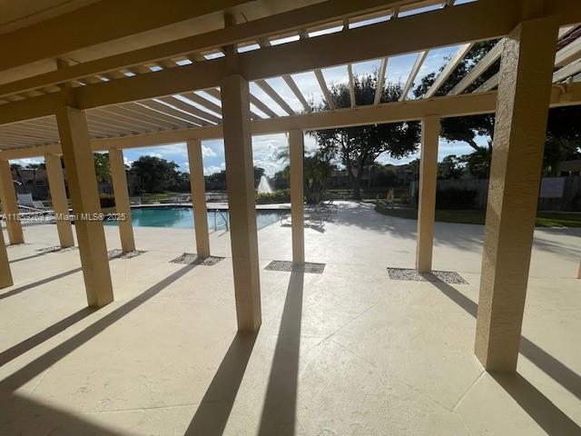 Building Photo - 4815 Via Palm Lakes