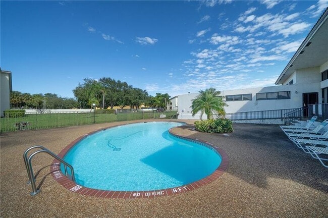 Building Photo - 3300 NW 46th St