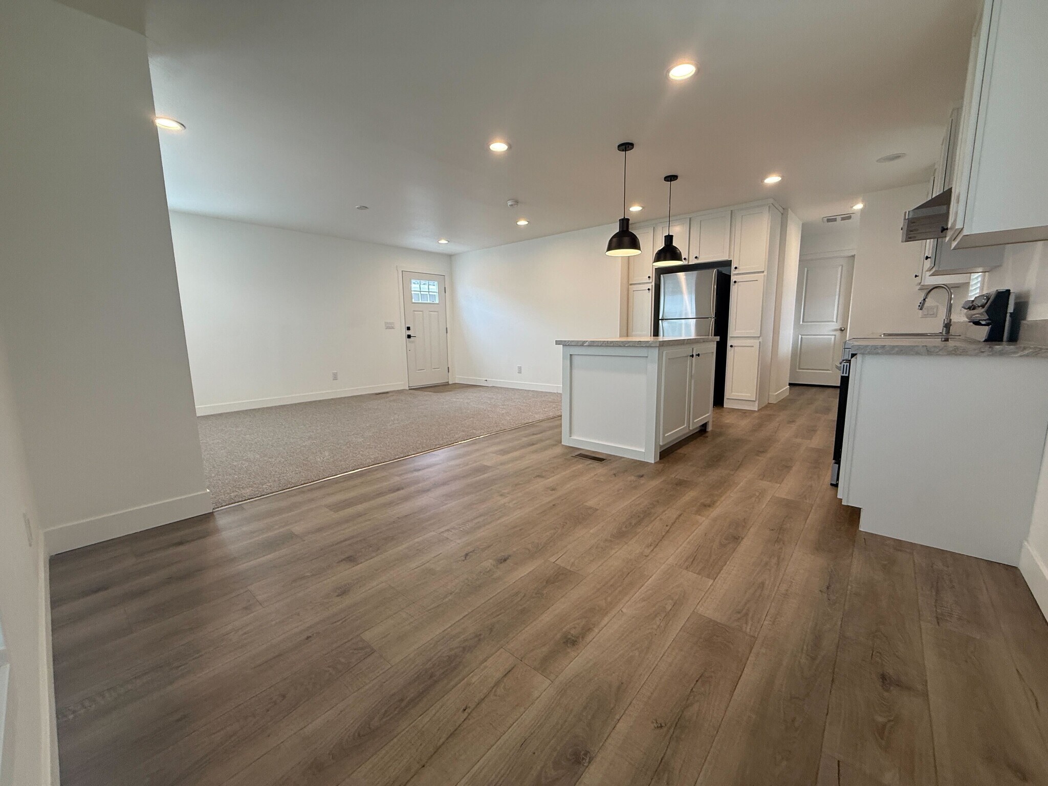 Building Photo - 3601 E Wyoming Ave