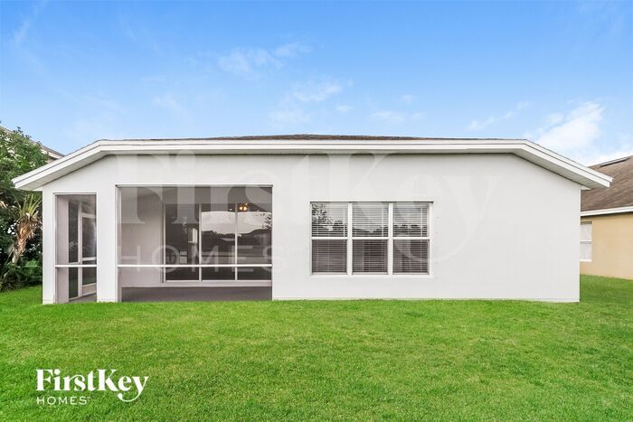 Building Photo - 5825 100th Ave E