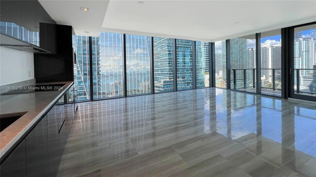 Building Photo - 1451 Brickell Ave