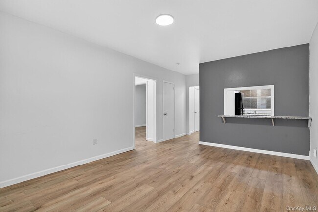 Building Photo - 376 NY-52