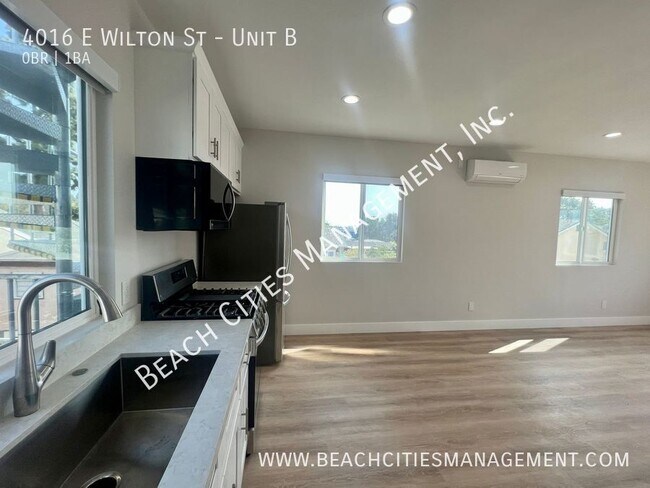 Building Photo - 4016 E Wilton St