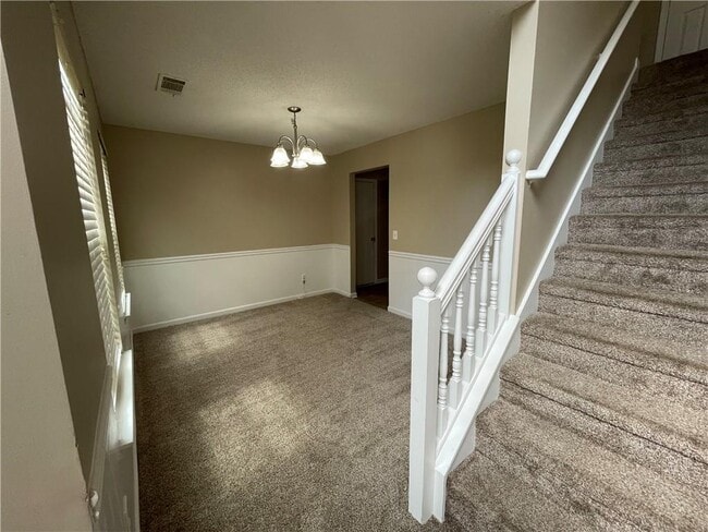 Building Photo - 2054 Mulberry Ln