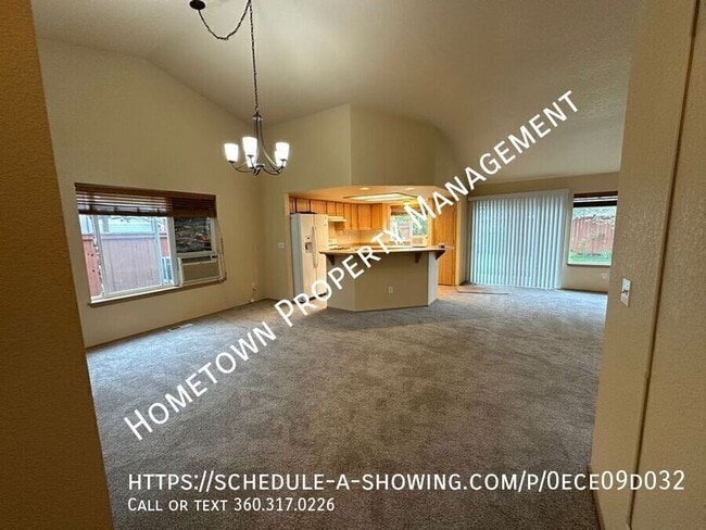 Building Photo - 5407 Komachin Loop SE