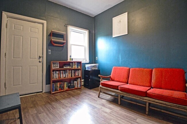 Building Photo - 645 Broadway-
