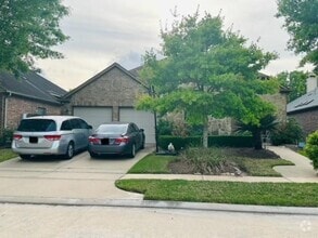 Building Photo - 2206 Ascot Ln