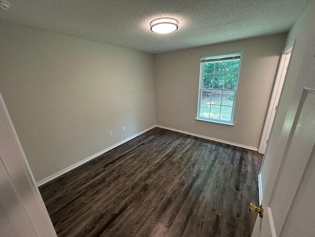 Building Photo - 3 Baggett Ct