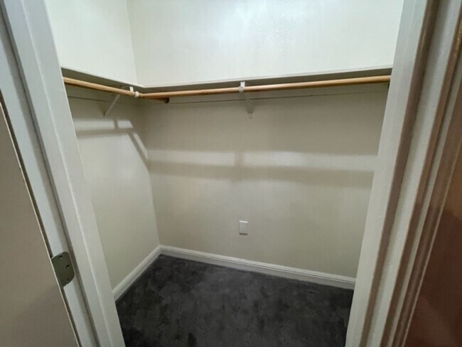 Building Photo - 1825 Stokes St