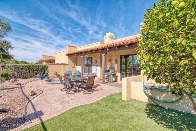 Building Photo - 1148 Cam Diestro