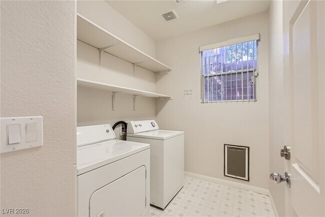 Building Photo - 7677 Alexander Hills St