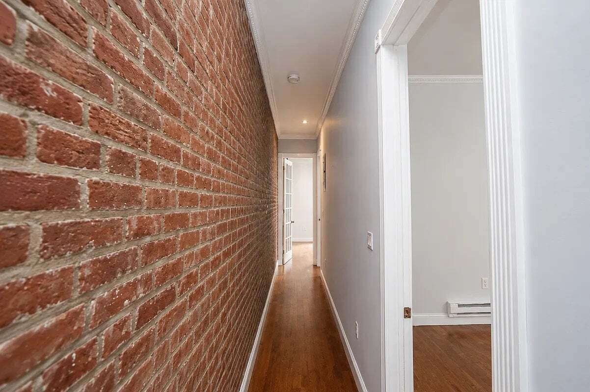 Building Photo - 15 W 103rd St