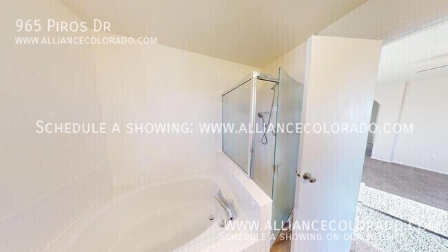 Building Photo - 965 Piros Dr